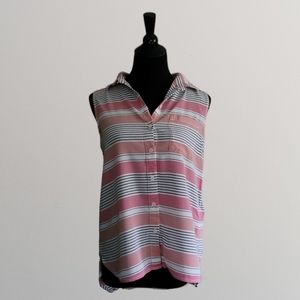 BeachLunchLounge Top